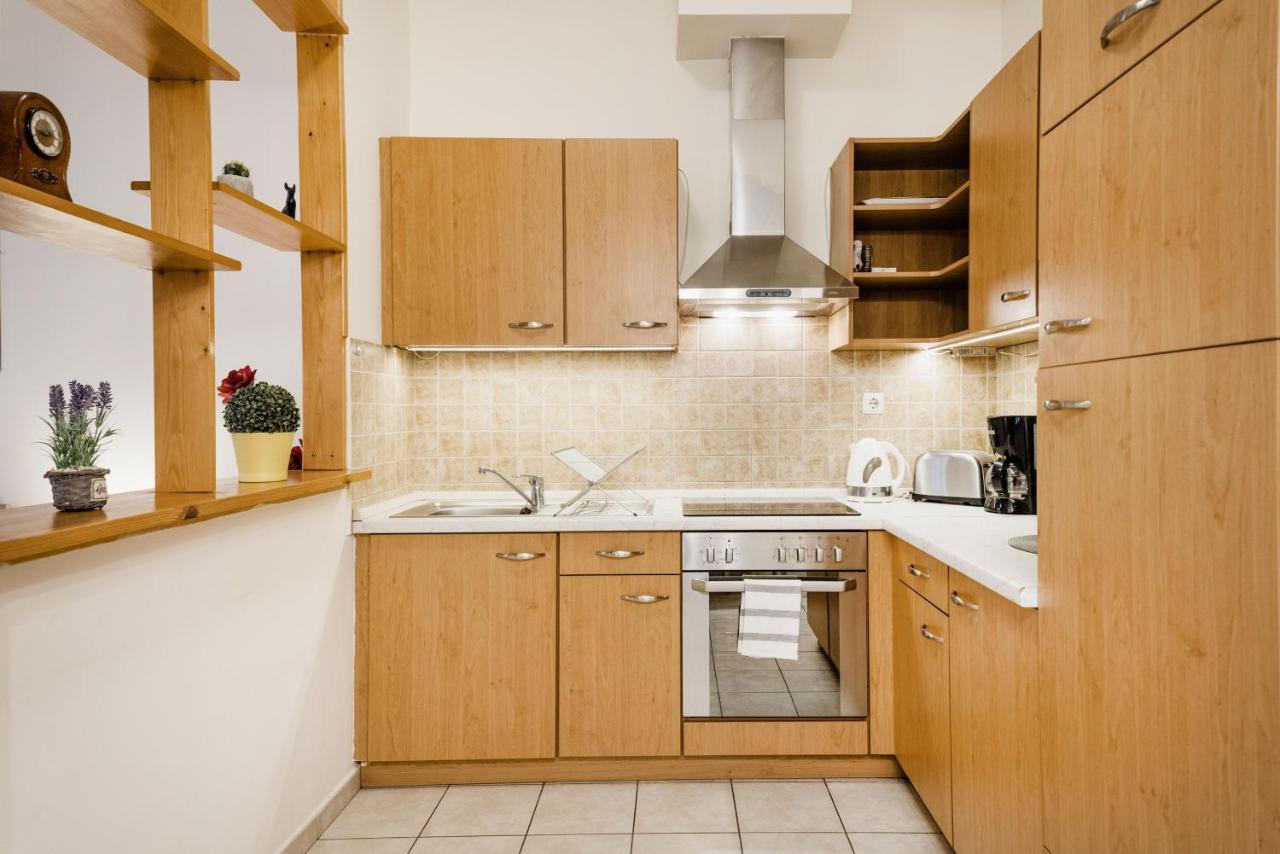 Ferienwohnung Downtown Charm With Balcony And Garden View Budapest Exterior foto